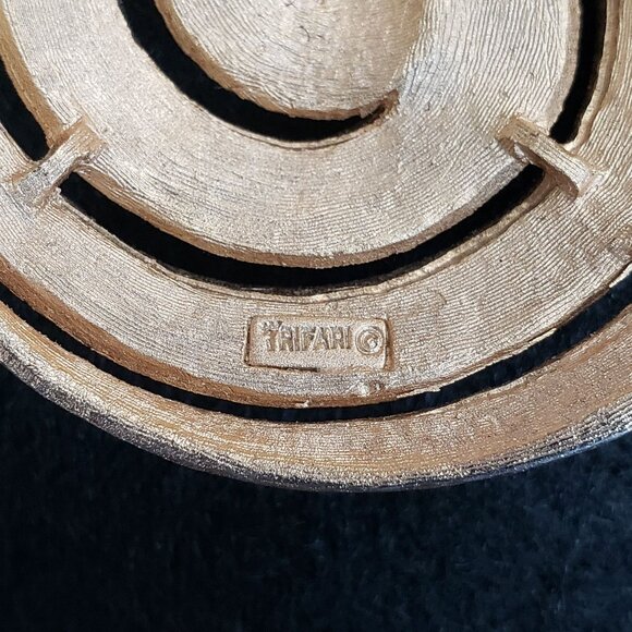 Vintage Crown Trifari Gold-Tone Spiral Swirl Brooch Pin 2" Round - Picture 3 of 12